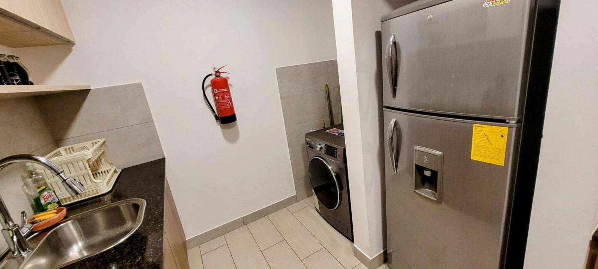 One Apartments 키토 외부 사진